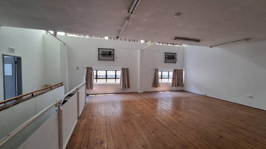 To Let Commercial Property for Rent in Woodstock Western Cape